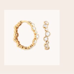 Astrid & Miyu Gleam Crystal Hoops